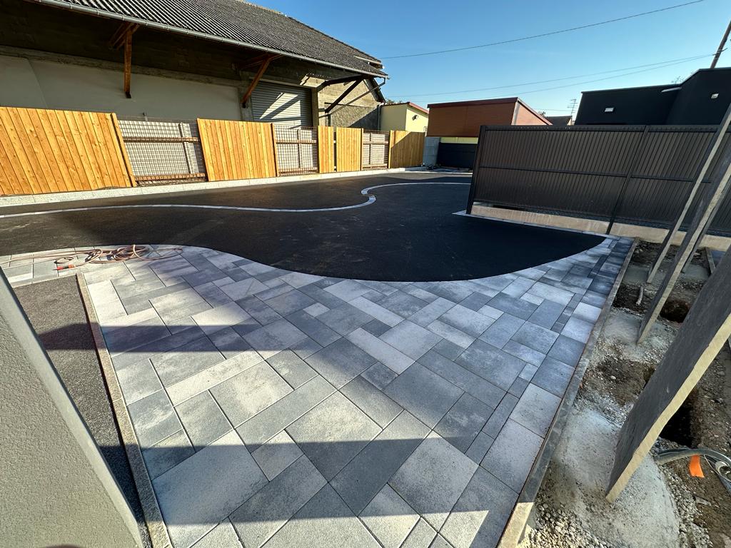 Aménagement extérieur sur BATTENHEIM Héricourt